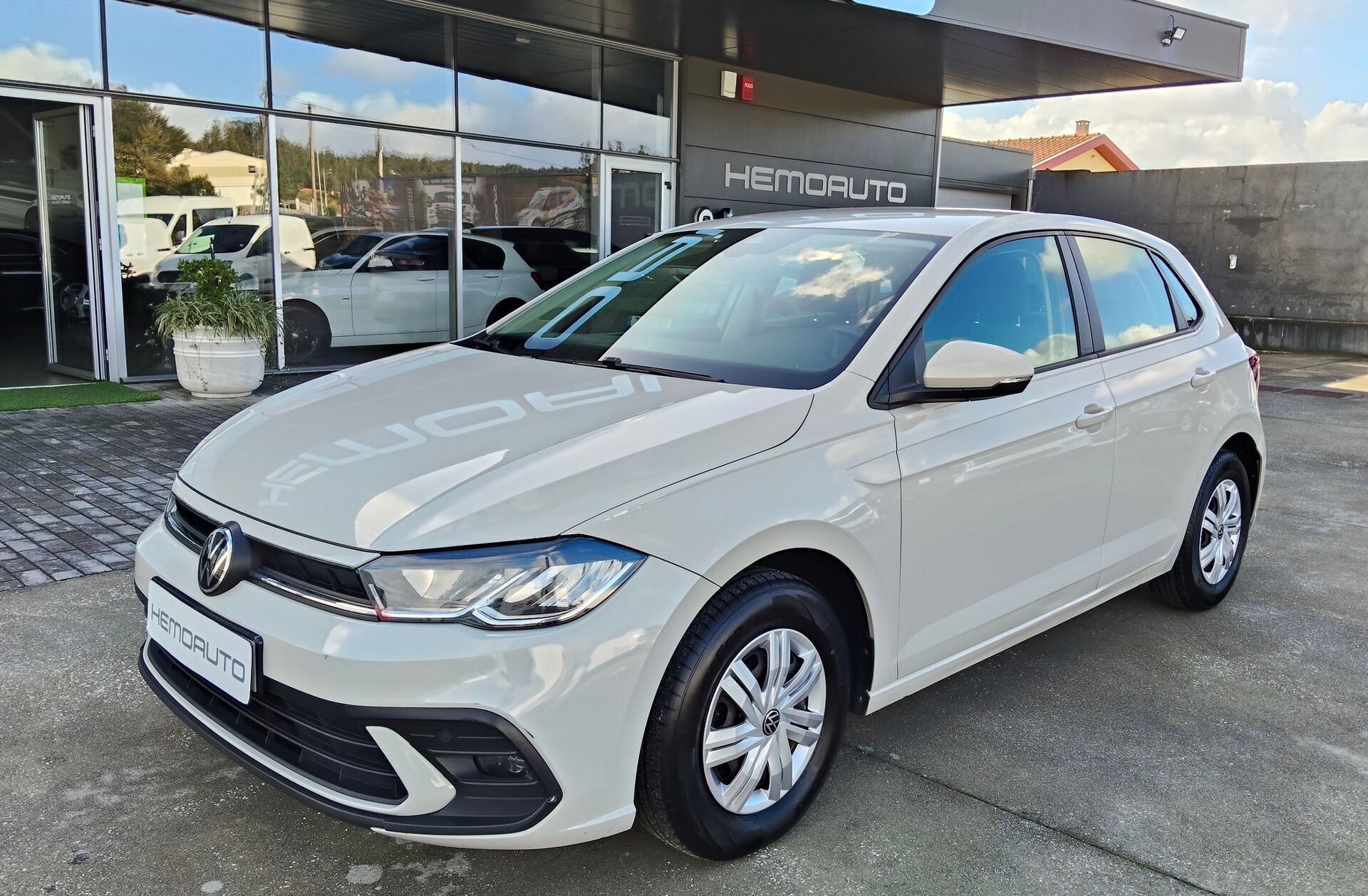 VOLKSWAGEN Polo 1.0 Confortline