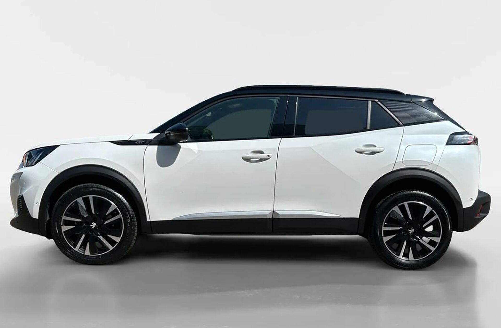 PEUGEOT 2008 1.5 BlueHDi GT EAT8