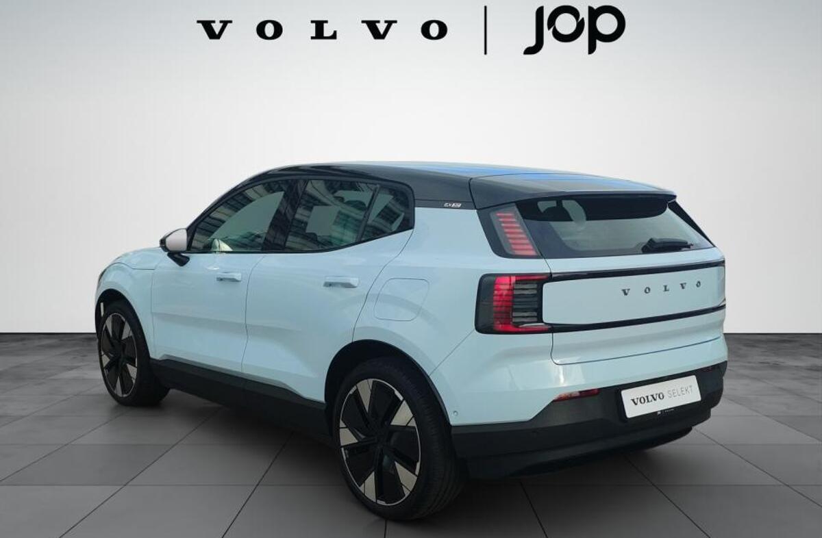 VOLVO EX30 69 kWh Twin Motor Ultra