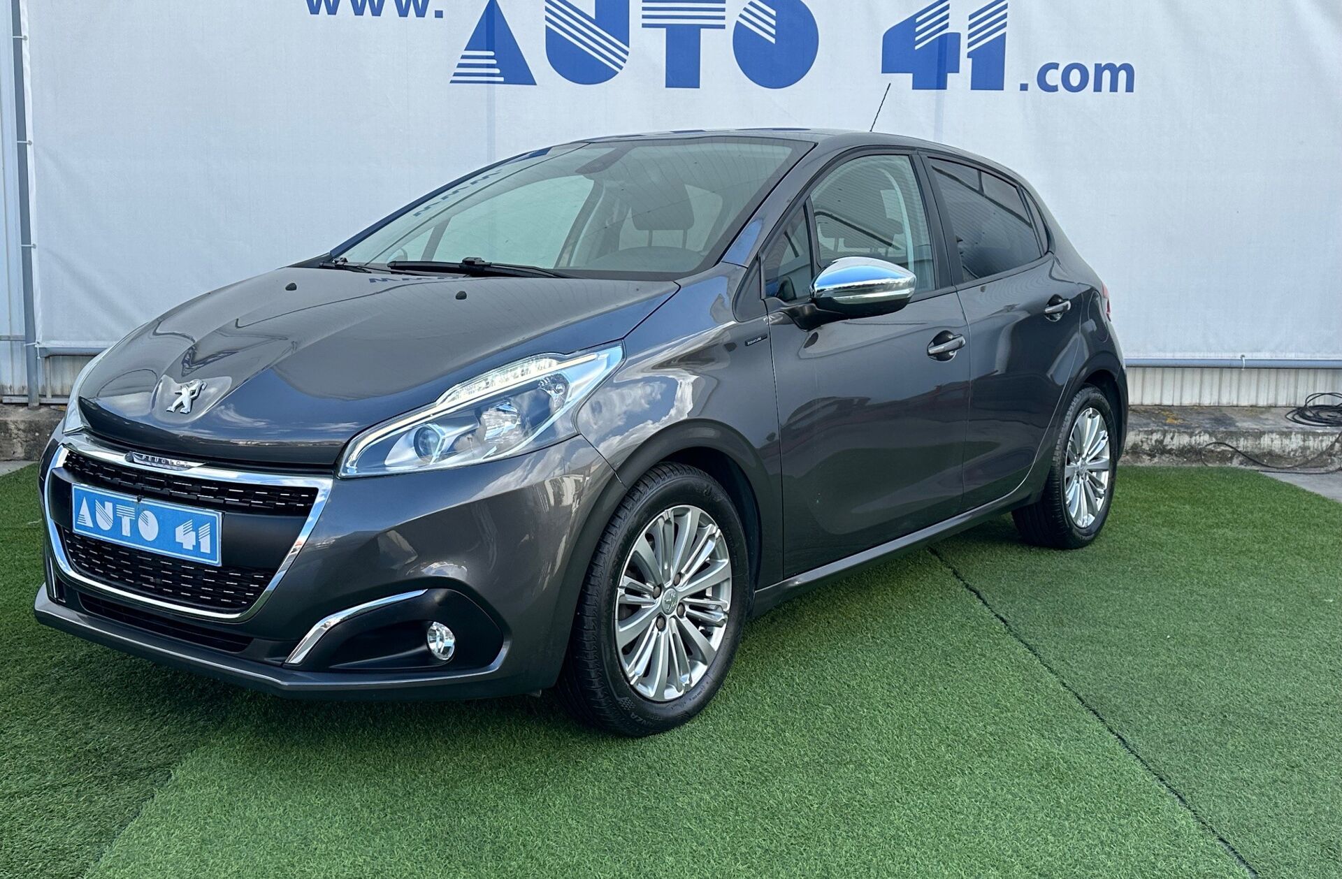 PEUGEOT 208 1.5 BlueHDi Signature