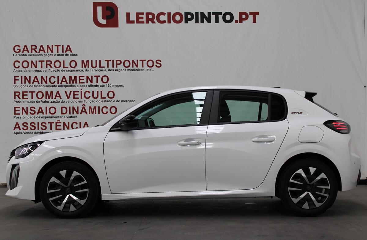 PEUGEOT 208 1.2 Hybrid Style e-DCS6