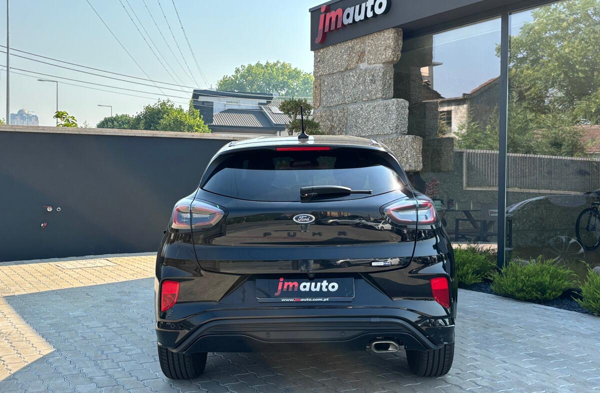 FORD Puma 1.0 EcoBoost MHEV ST-Line Design