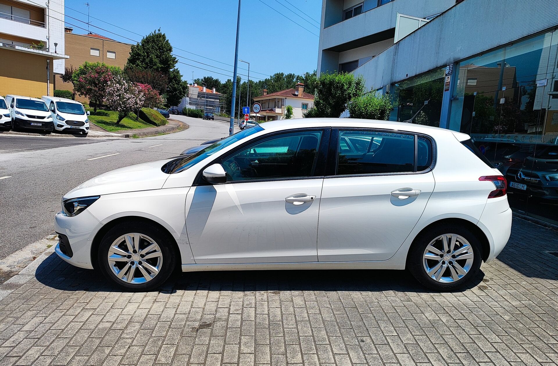 PEUGEOT 308 1.5 BlueHDi Allure