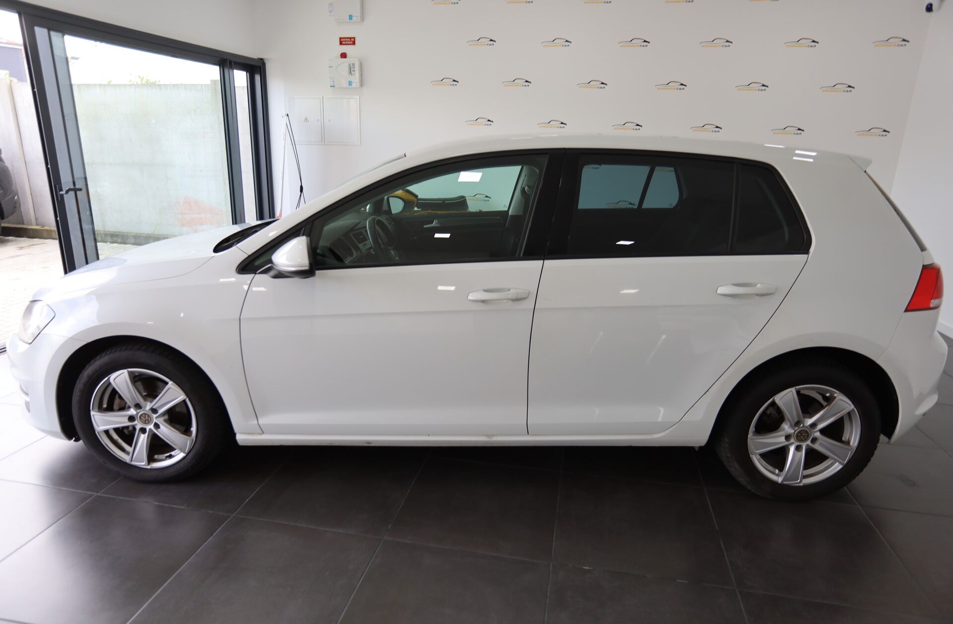 VOLKSWAGEN Golf 1.6 TDi Confortline