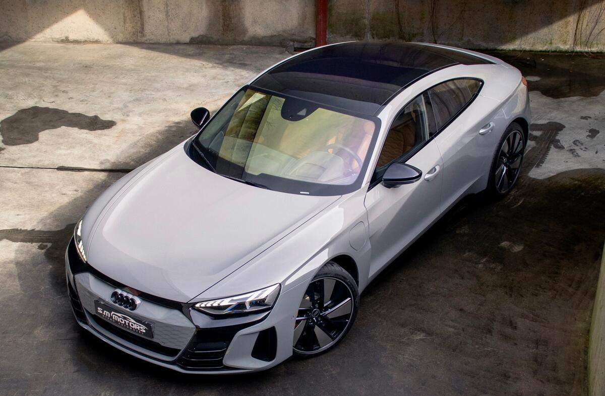 AUDI e-tron GT RS  quattro