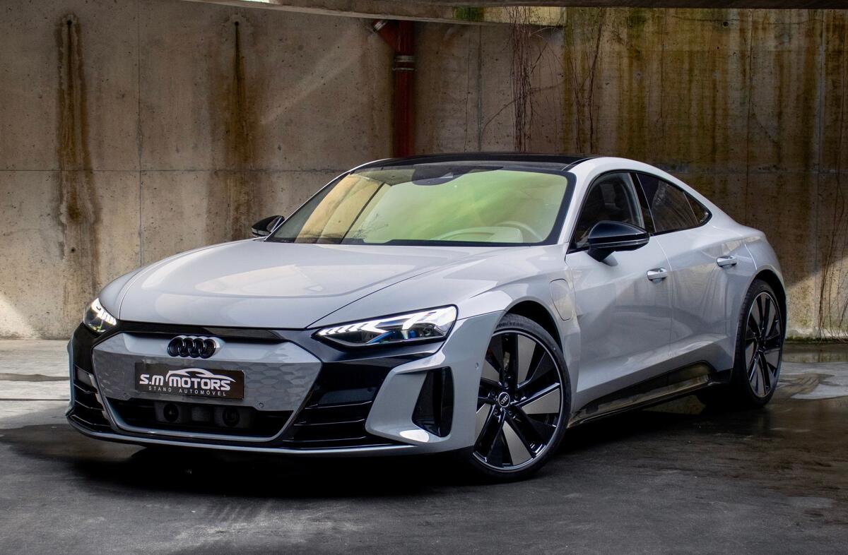 AUDI e-tron GT RS  quattro