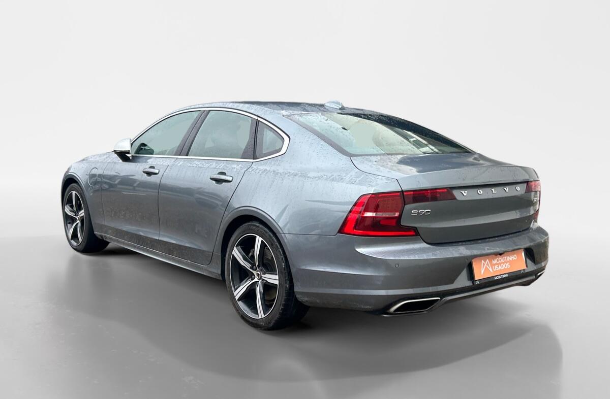 VOLVO S90 2.0 T8 PHEV R-Design Expression AWD