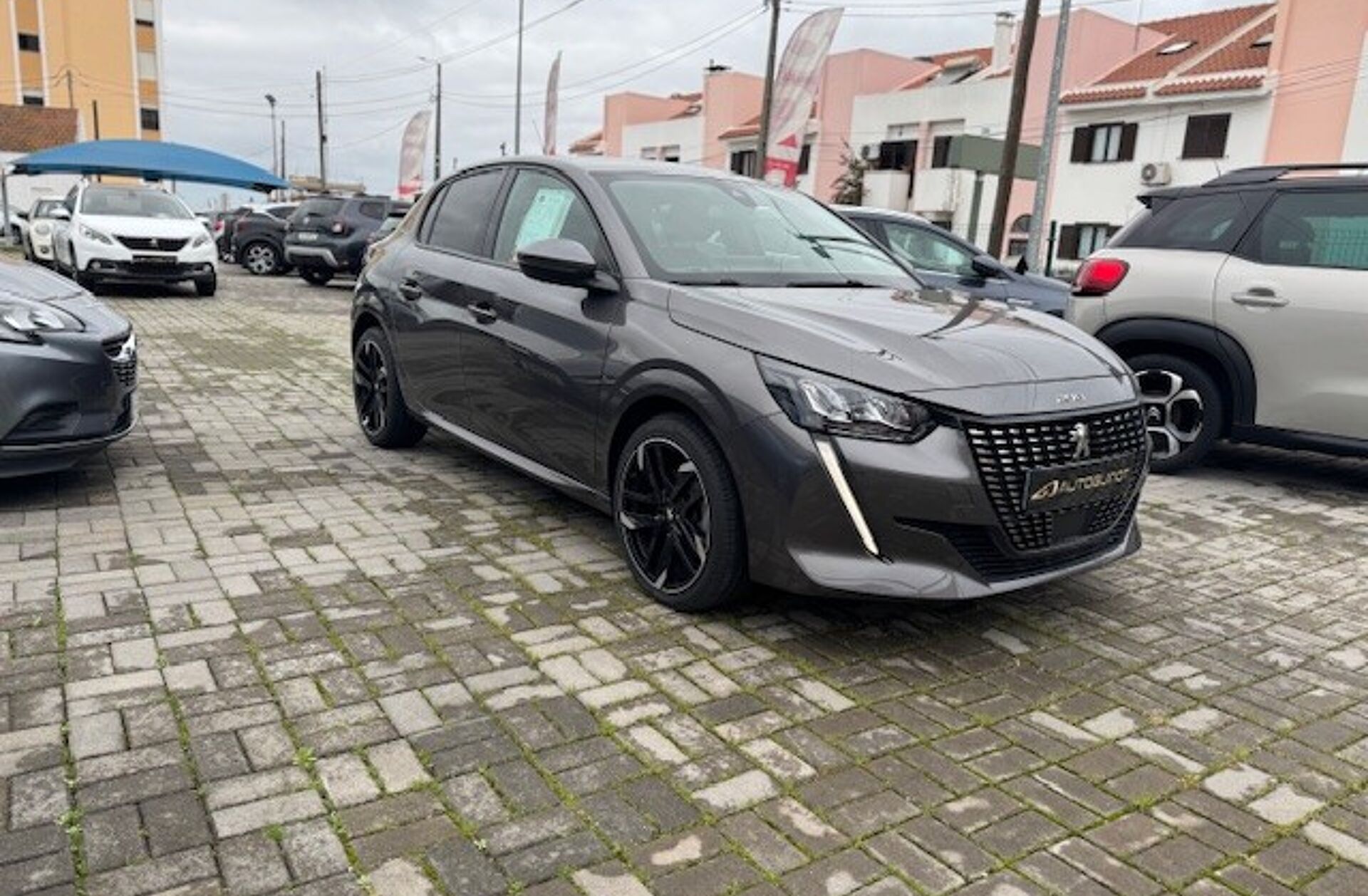 PEUGEOT 208 ALLURE