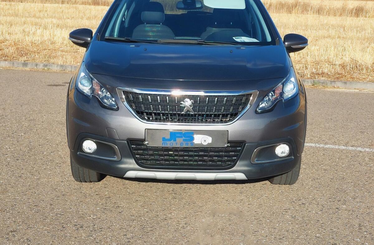 PEUGEOT 2008 1.2 PureTech Allure