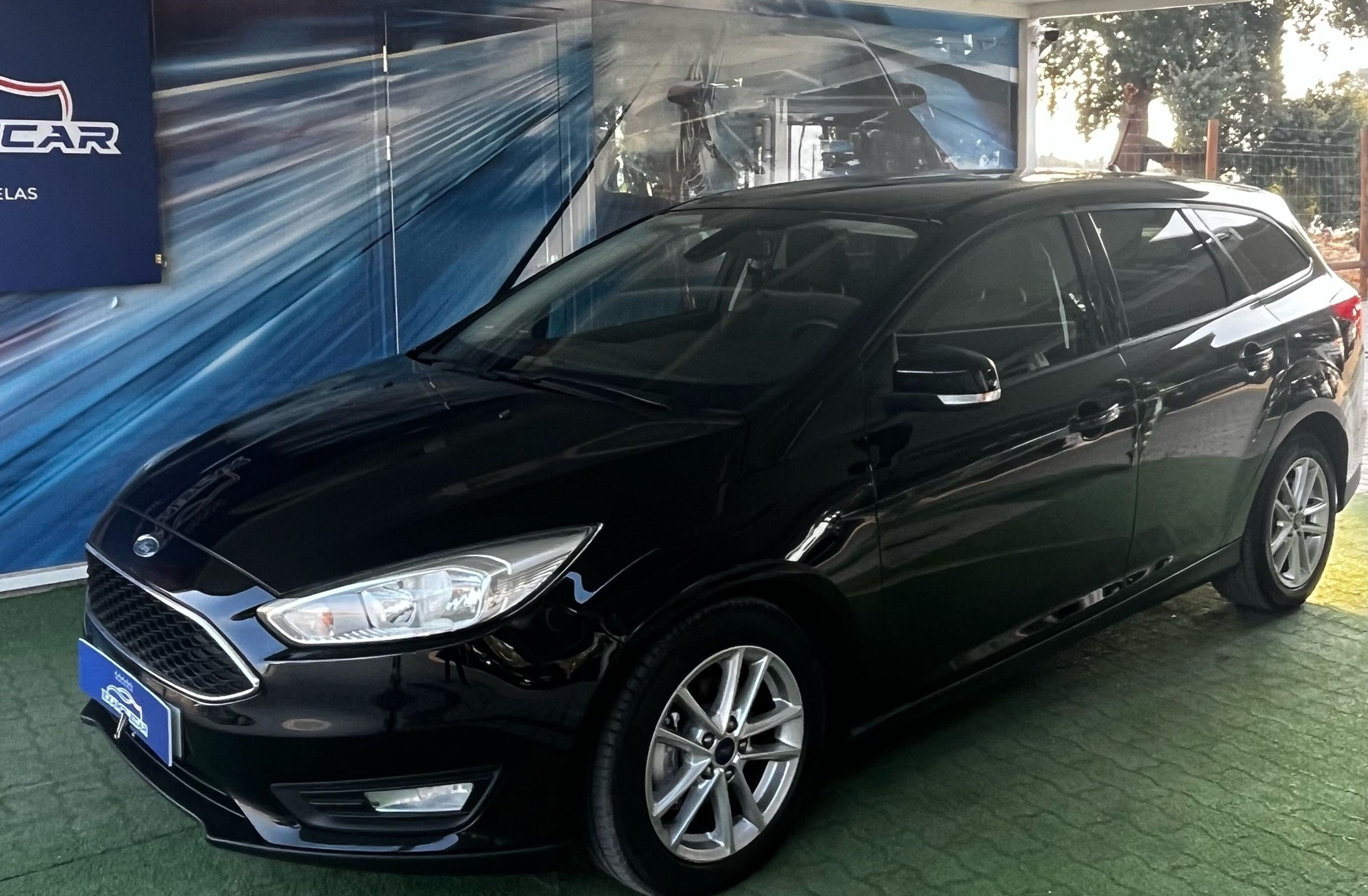 FORD Focus 1.0 SCTi Titanium
