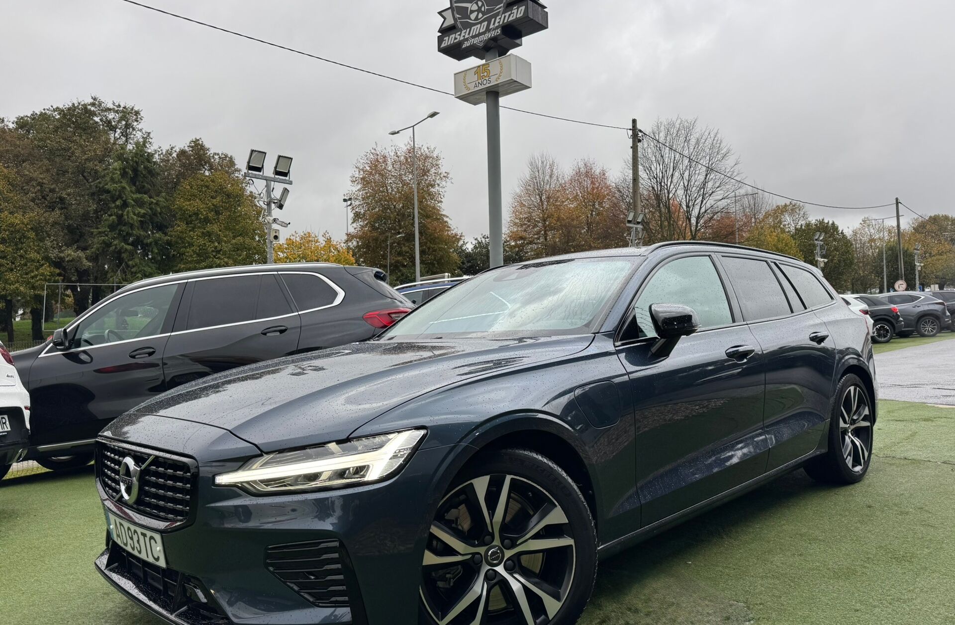 VOLVO V60 2.0 T6 AWD TE R-Design Expression