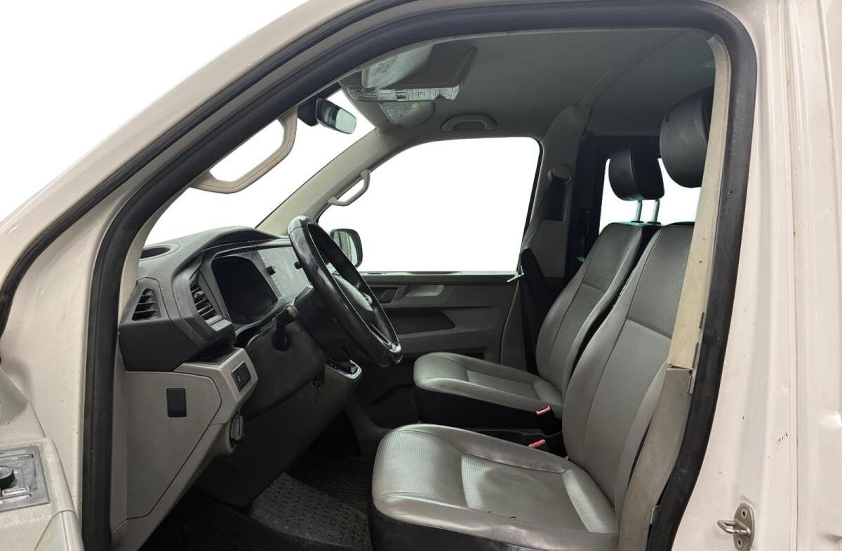 VOLKSWAGEN Transporter 2.0 TDI Edition DSG