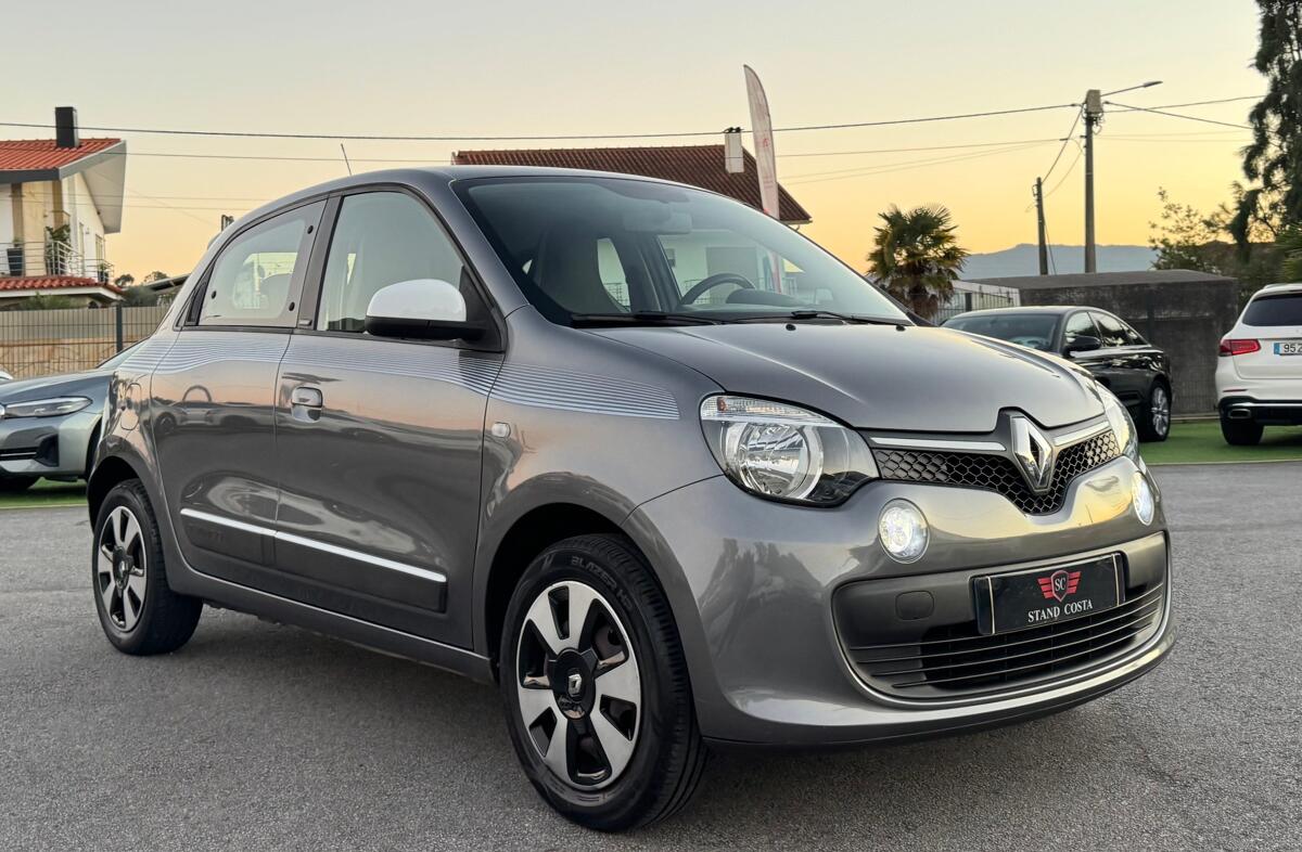 RENAULT Twingo 1.0 SCe Night&Day