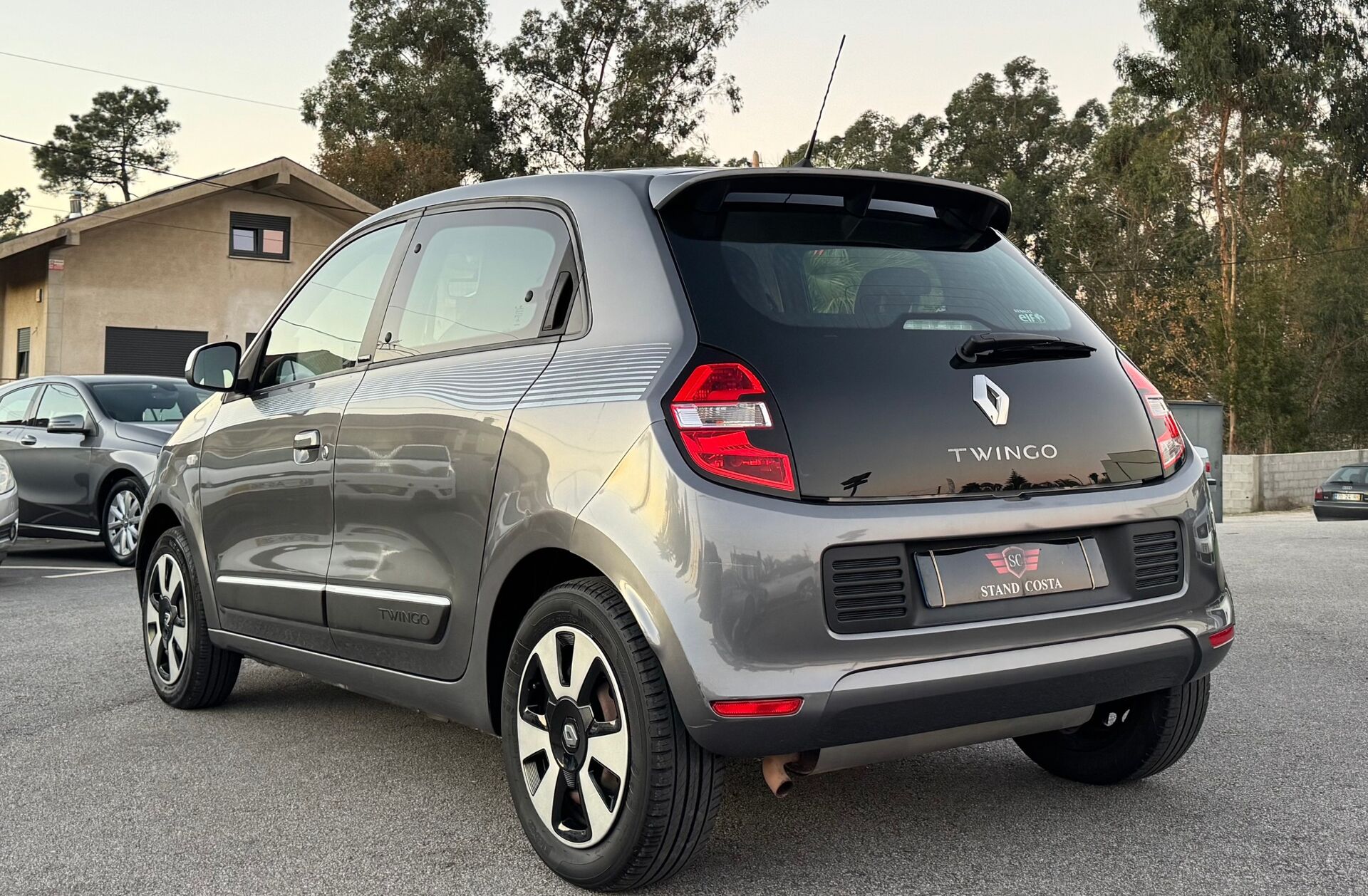 RENAULT Twingo 1.0 SCe Night&Day