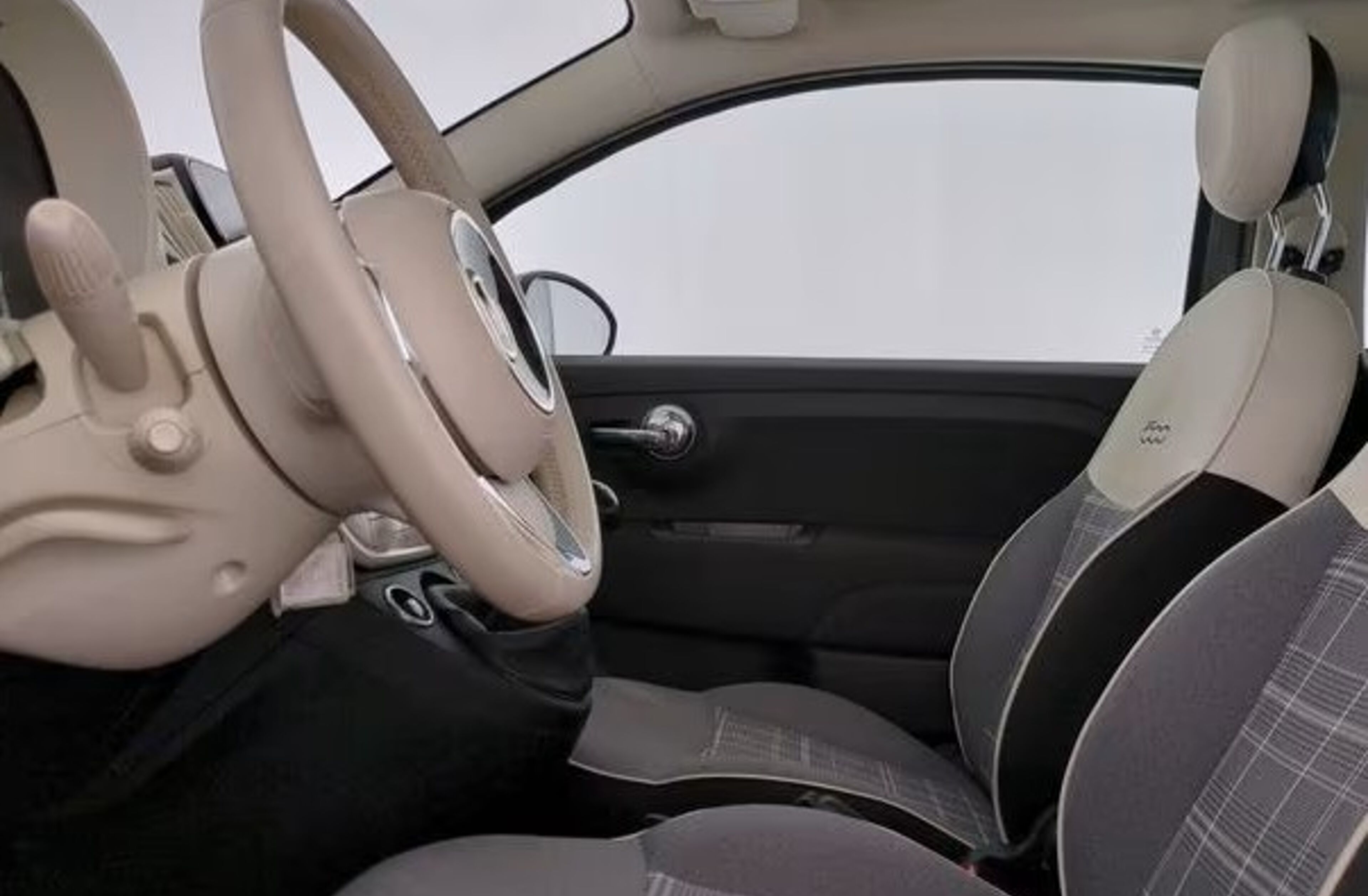 FIAT 500 1.0 Hybrid Lounge