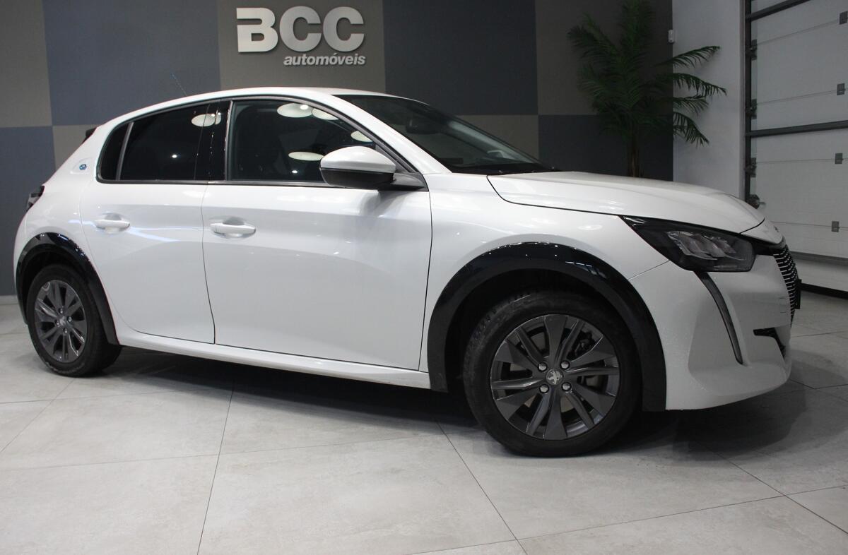 PEUGEOT 208 e- 50 kWh Active Pack