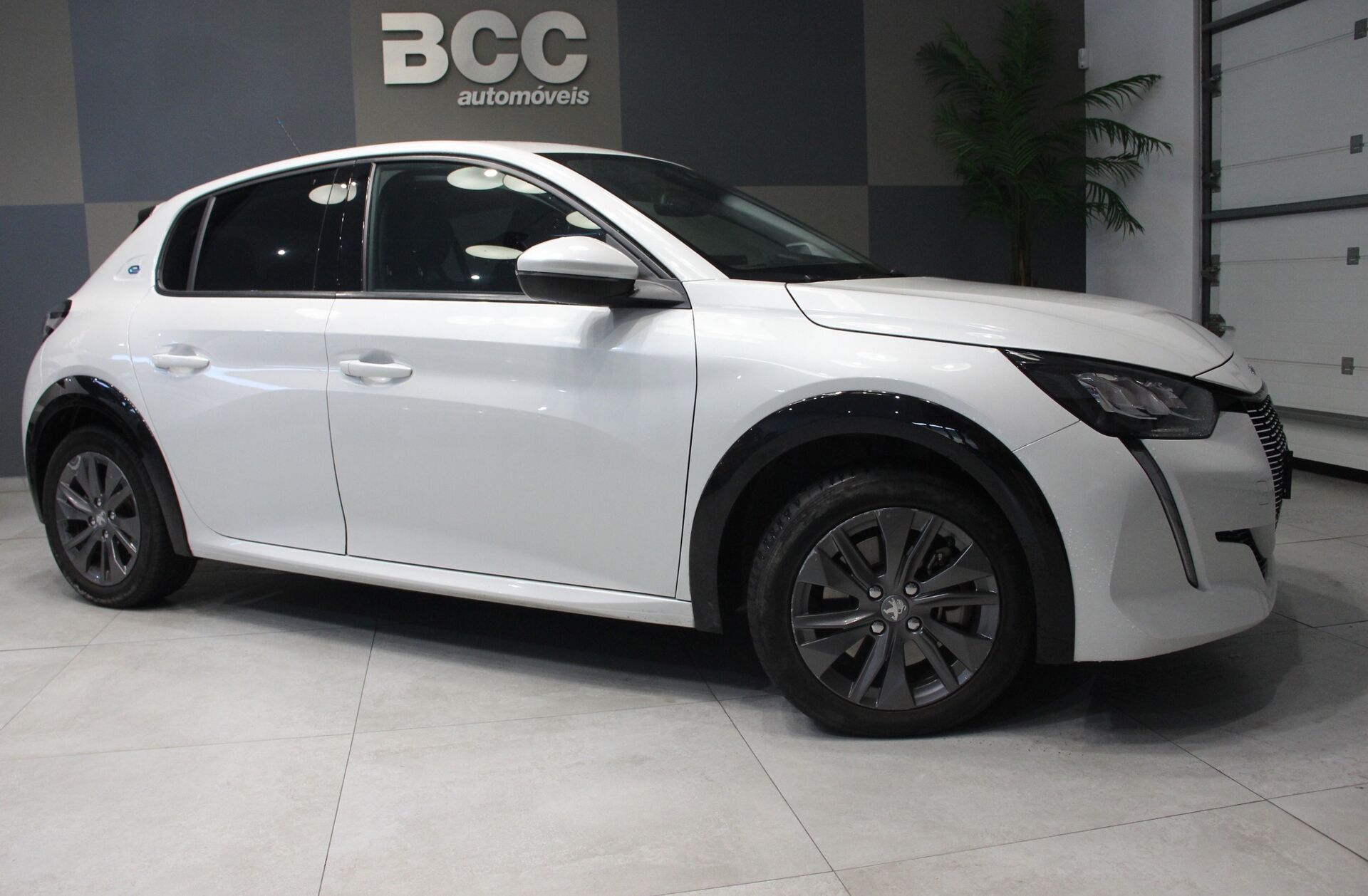 PEUGEOT 208 e- 50 kWh Active Pack