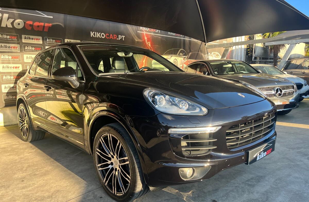 PORSCHE Cayenne Cayenne