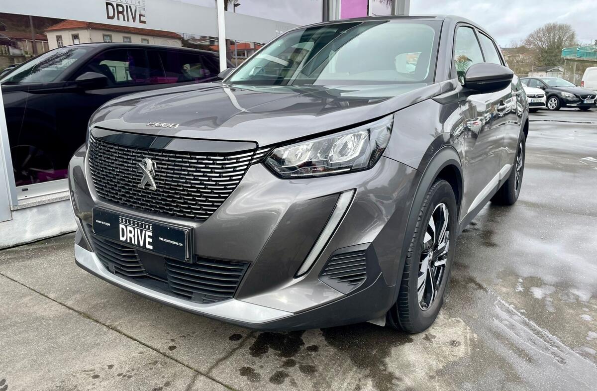 PEUGEOT 2008 1.2 PureTech Allure
