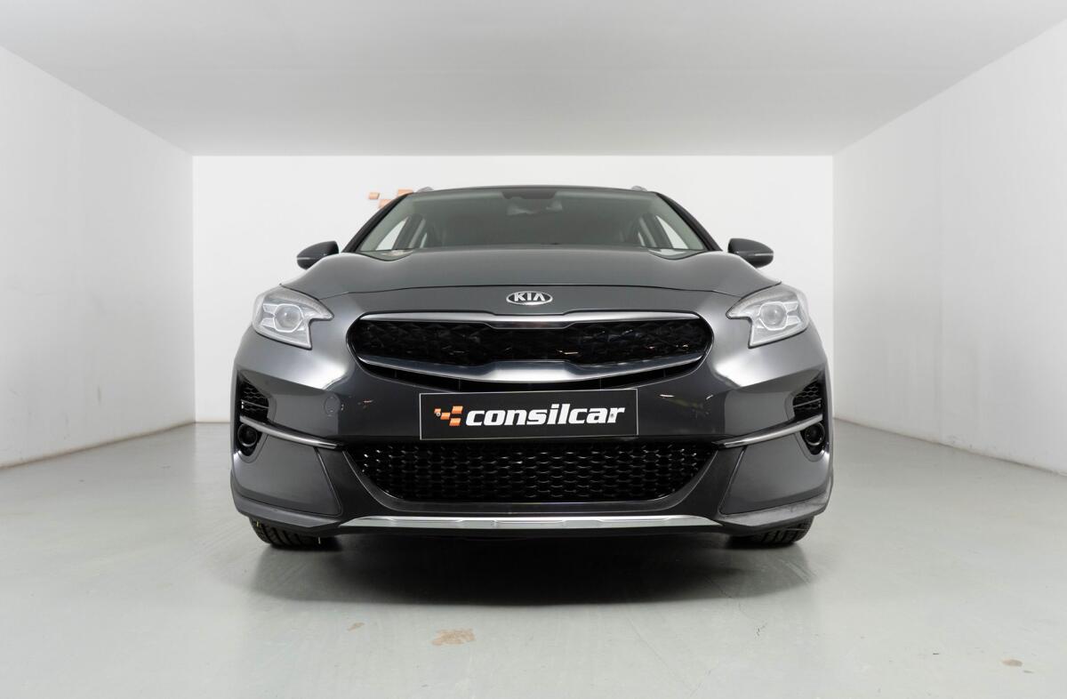 KIA XCeed 1.6 GDi PHEV Drive