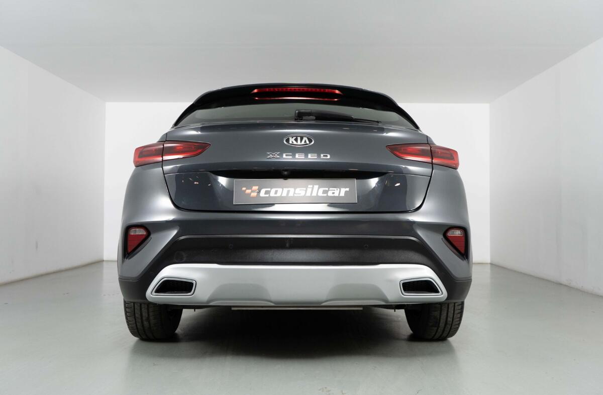 KIA XCeed 1.6 GDi PHEV Drive
