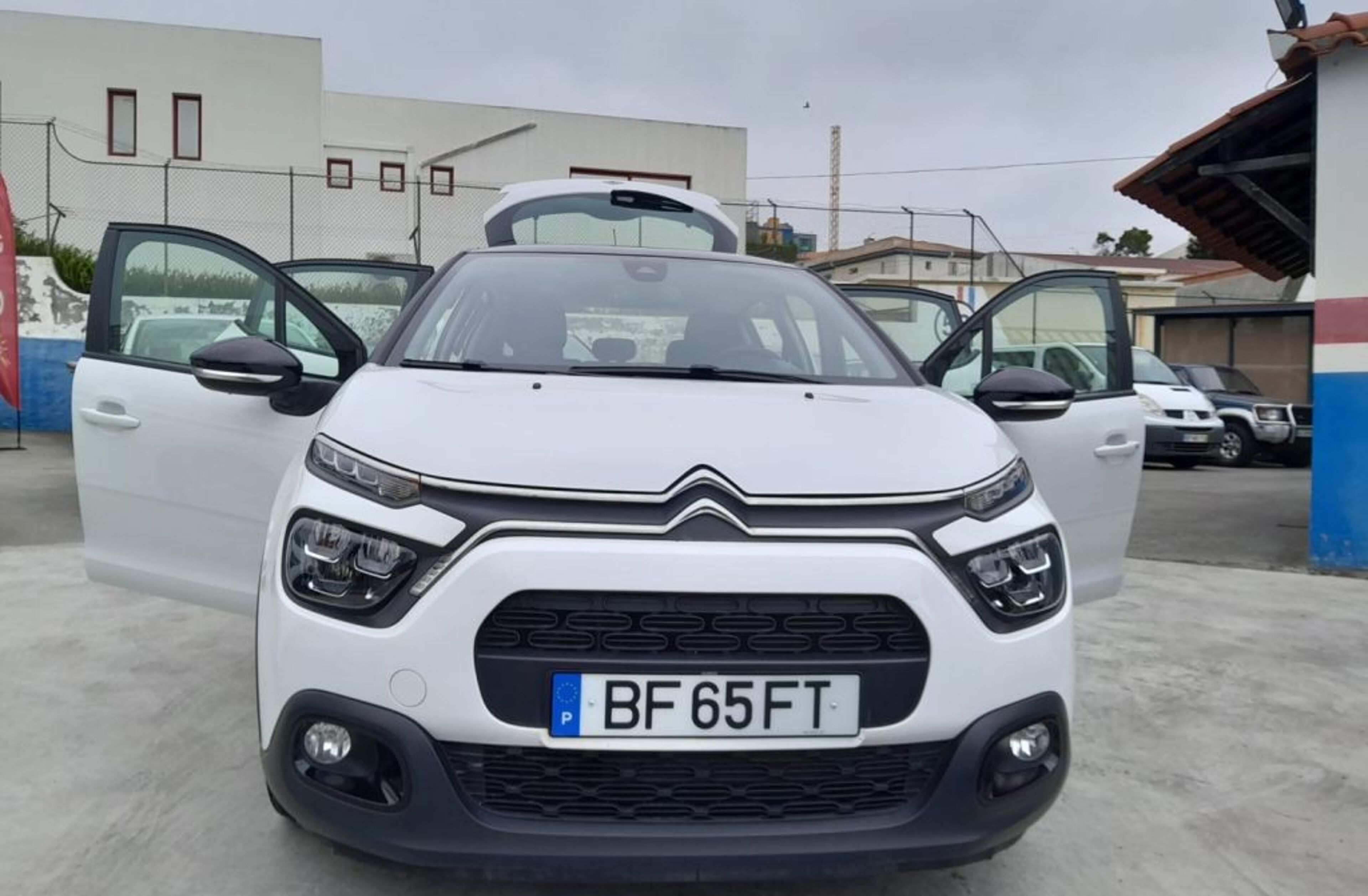 CITROEN C3 1.6 BLUEHDI SHINE