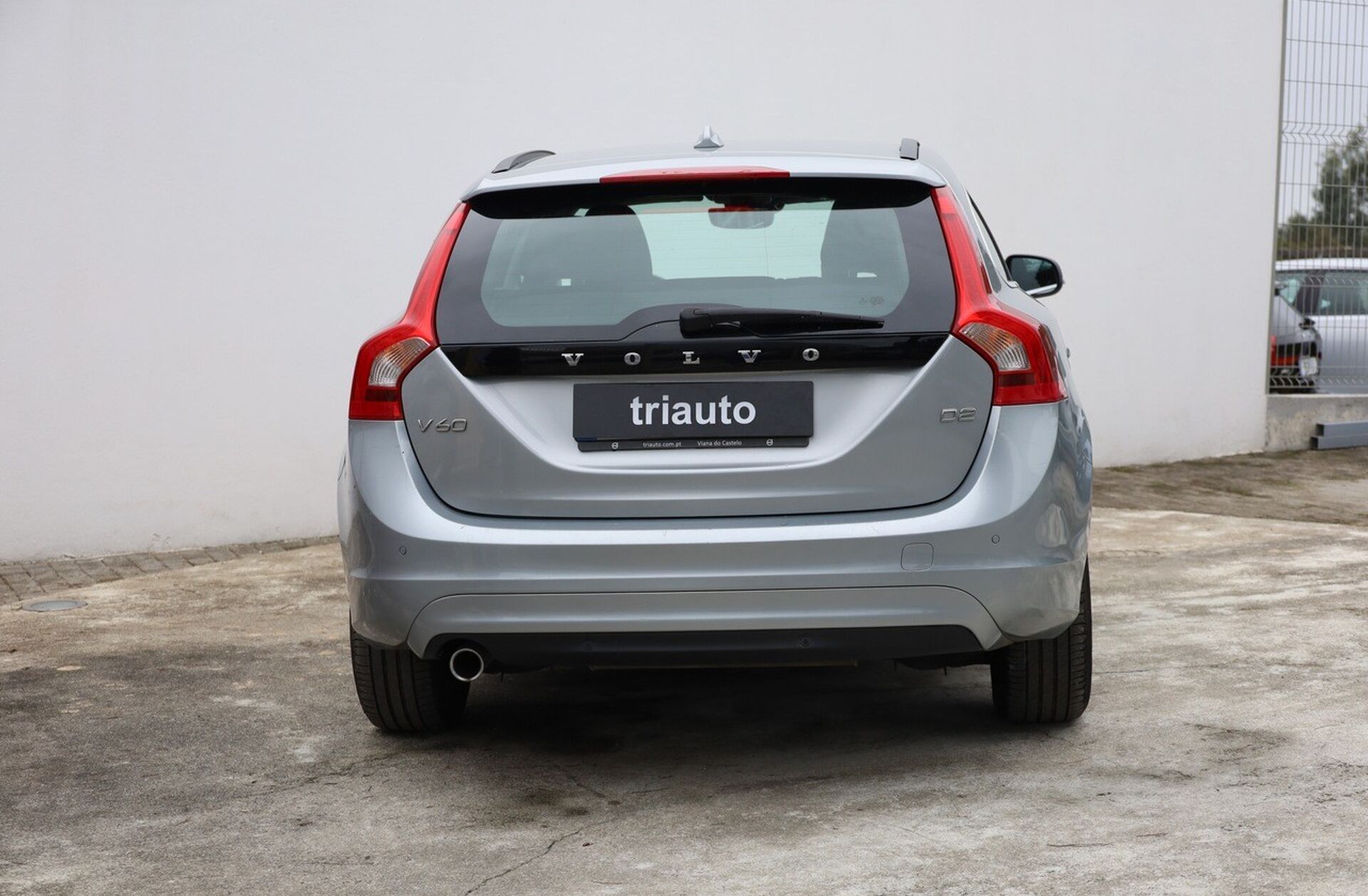 VOLVO V60 2.0 D2 Momentum Geartronic