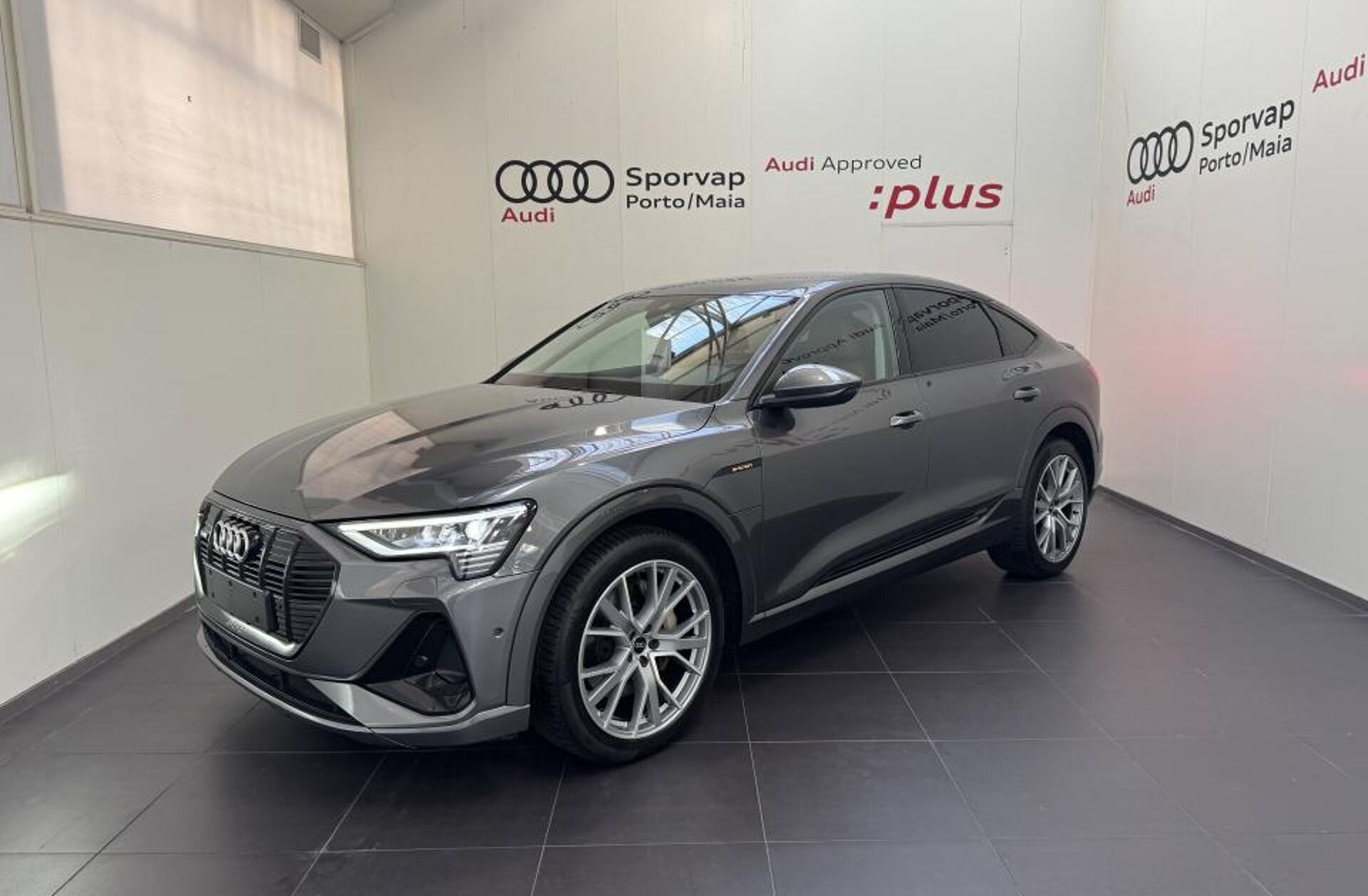 AUDI e-tron 55 quattro Advanced
