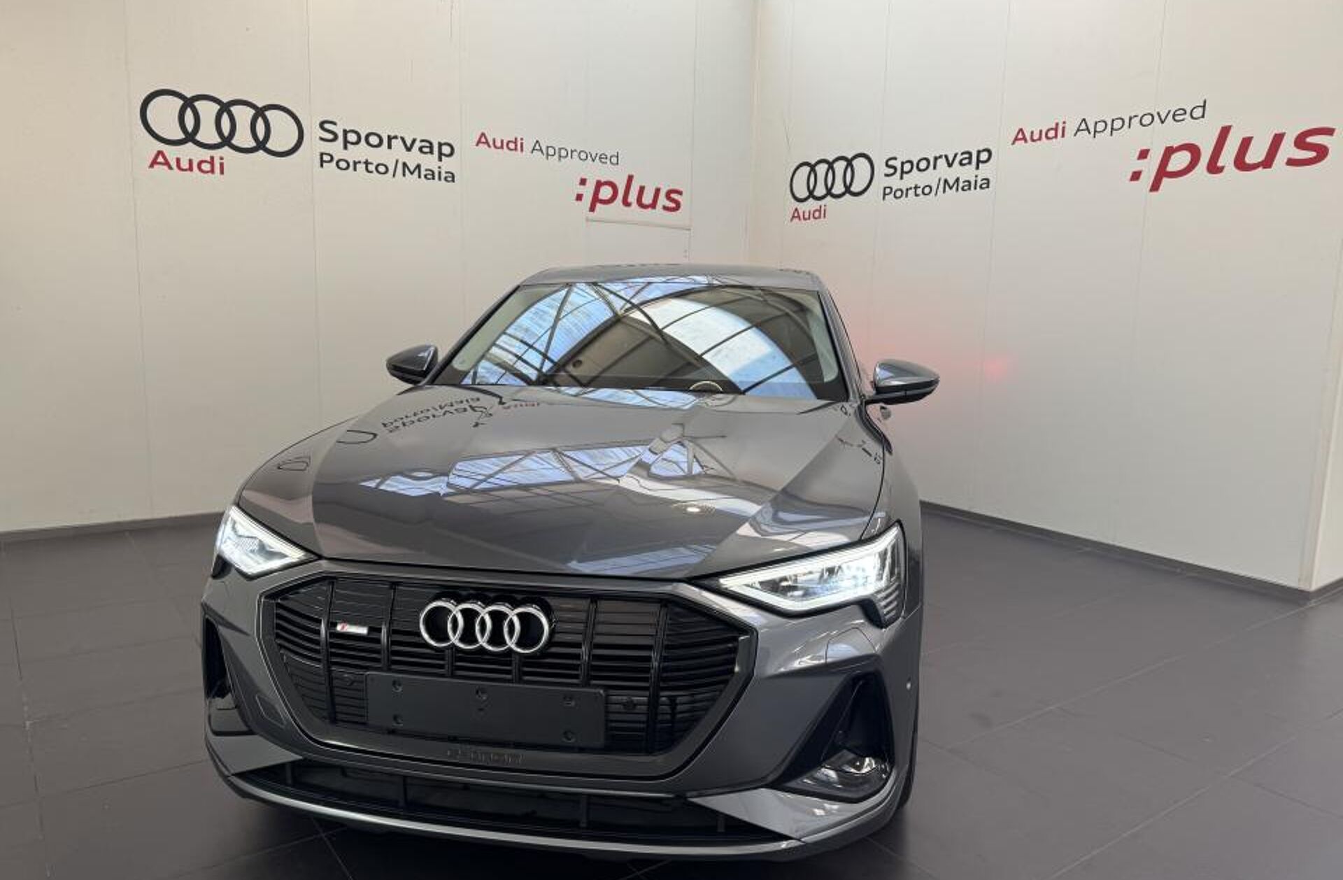 AUDI e-tron 55 quattro Advanced