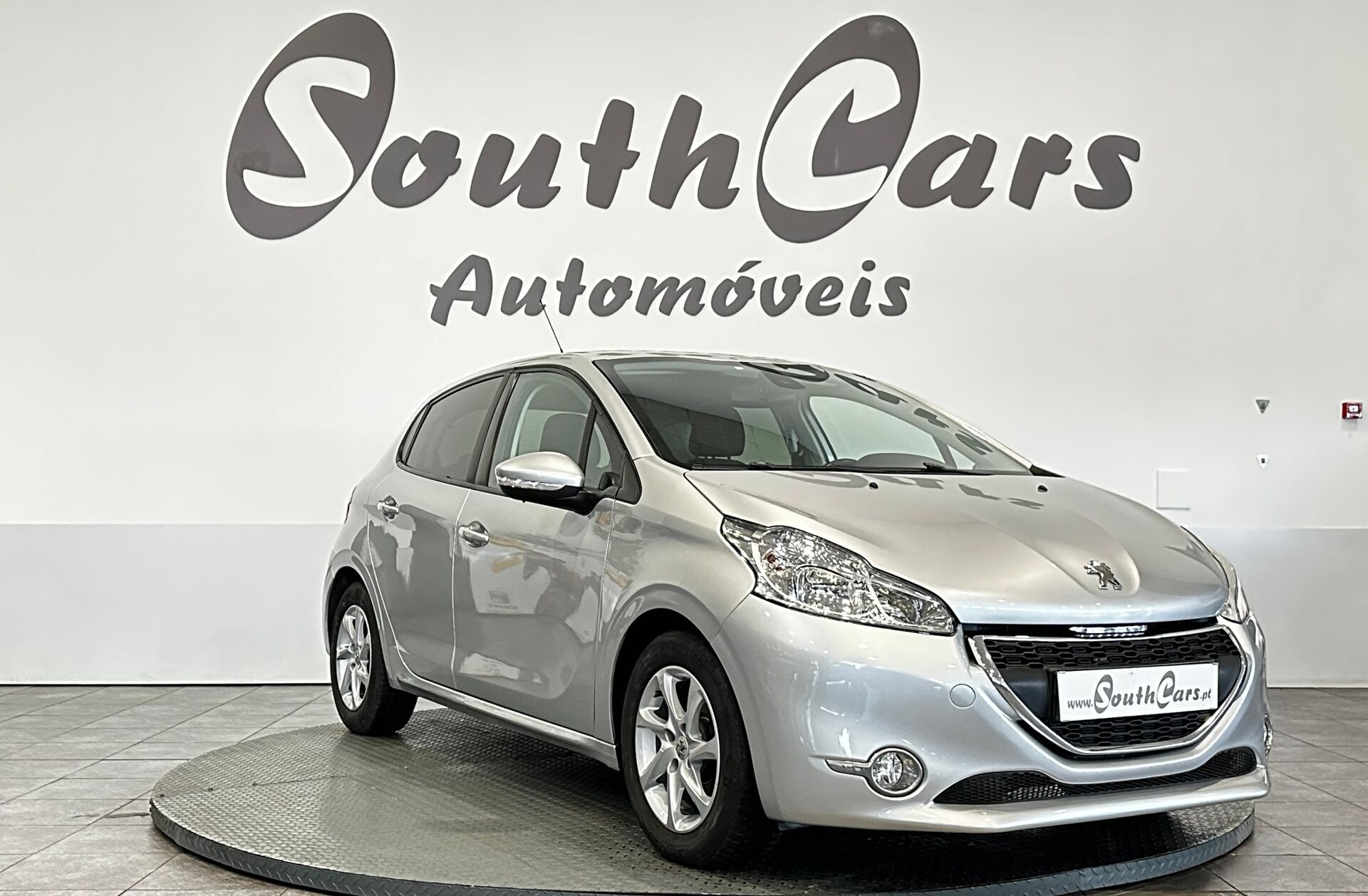 PEUGEOT 208 1.4 HDi Allure