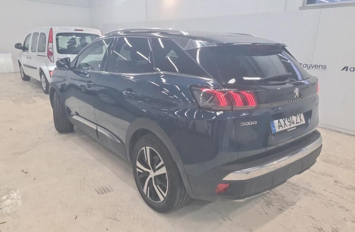 PEUGEOT 3008 1.6 Hybrid4 Allure Pack e-EAT8