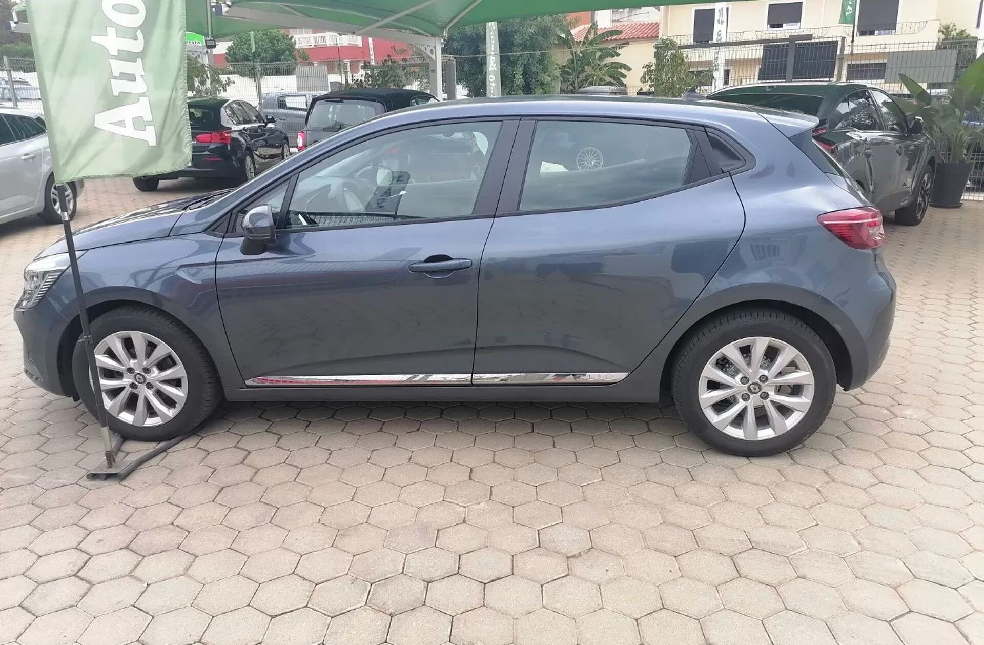 RENAULT Clio 1.0 TCe Limited