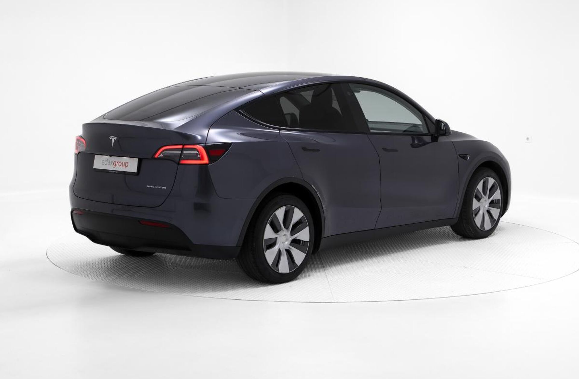 TESLA Model Y Long Range Tração Integral