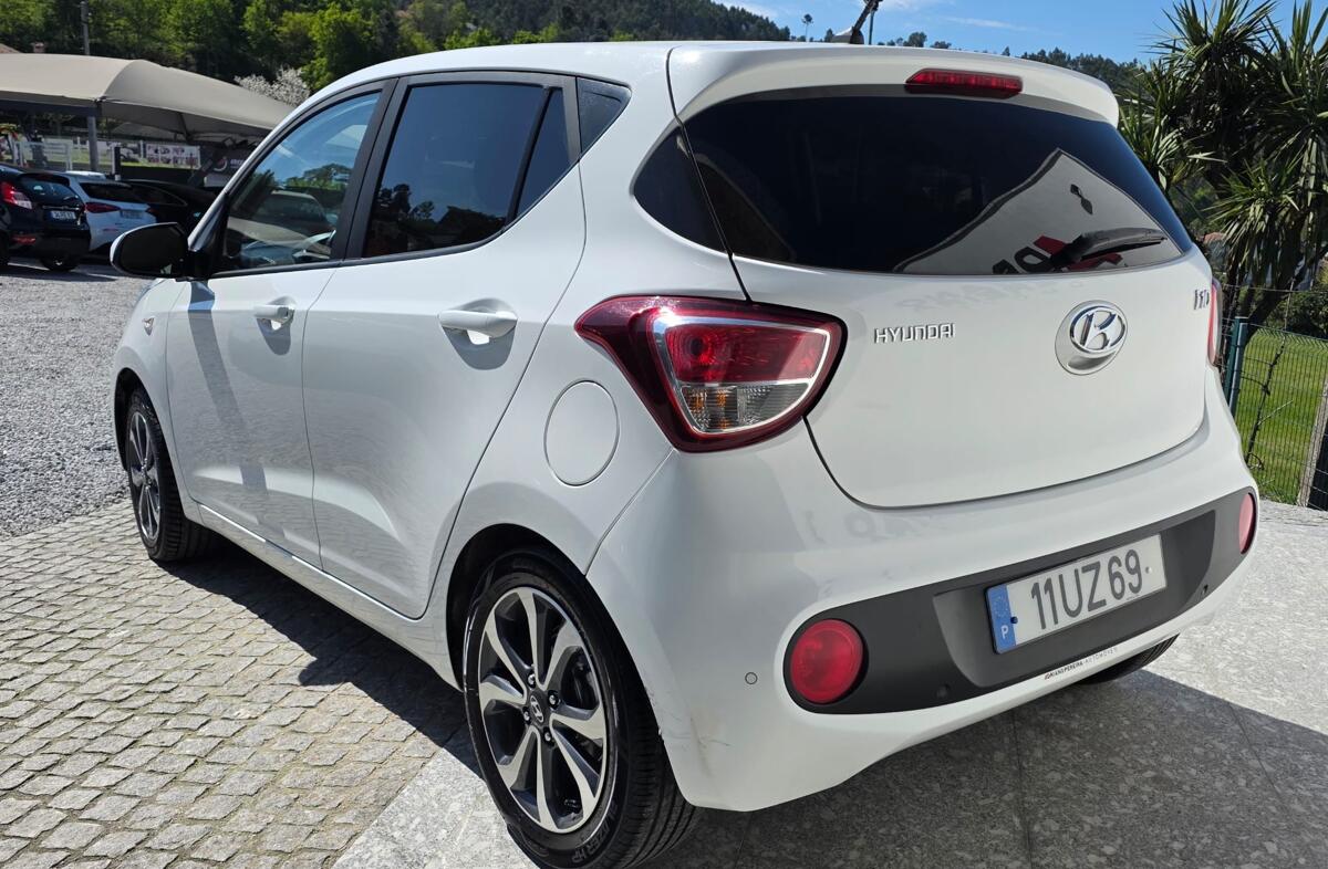 HYUNDAI i10 1.0 Style AT