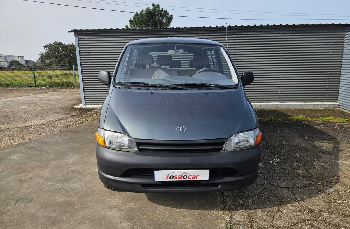 TOYOTA Hiace 2.4 D LXH12LG