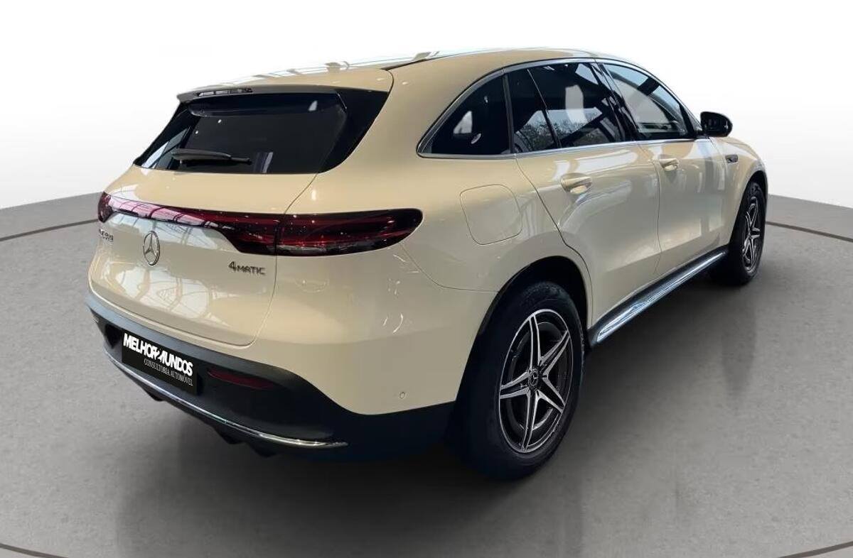 MERCEDES EQC 400 4Matic