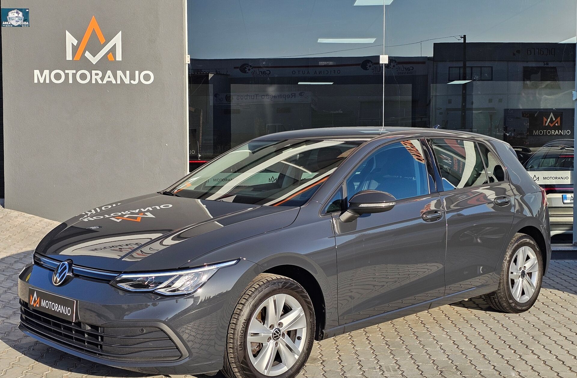 VOLKSWAGEN Golf 1.5 eTSI Life DSG