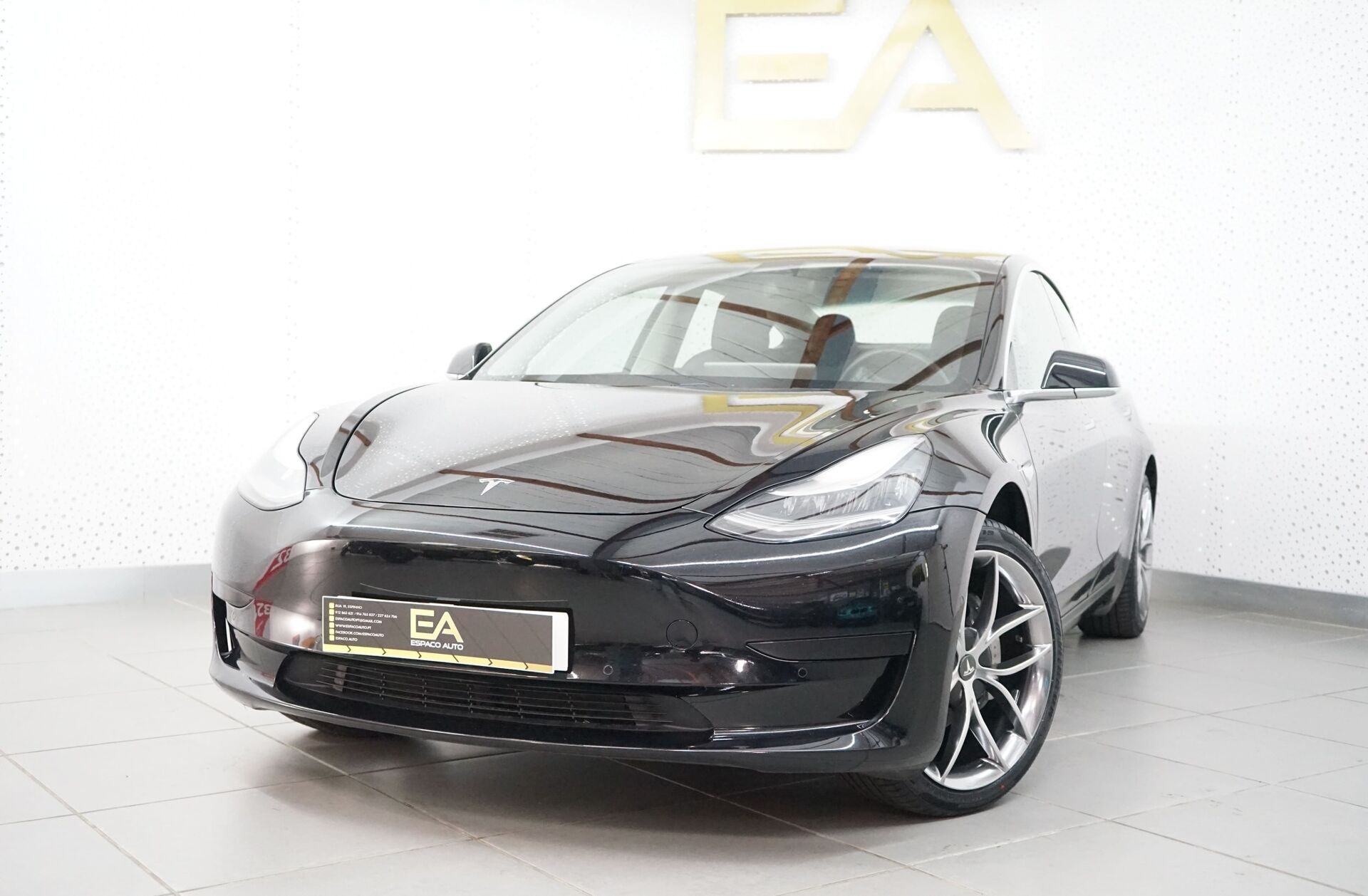 TESLA Model 3 Standard Range Plus RWD