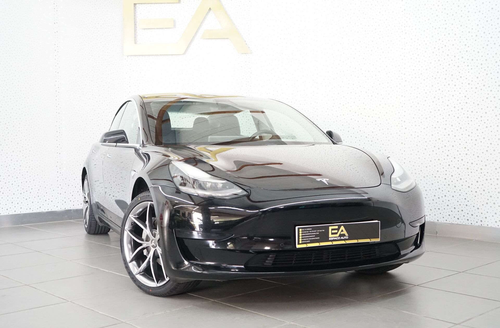 TESLA Model 3 Standard Range Plus RWD