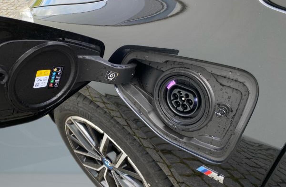 BMW Serie-2 225 e xDrive Pack Desportivo M