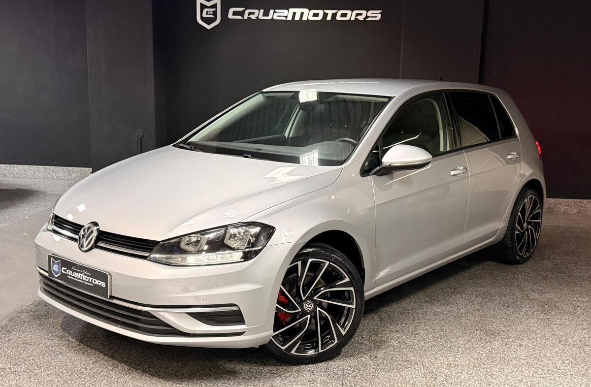 VOLKSWAGEN Golf 1.0 TSI