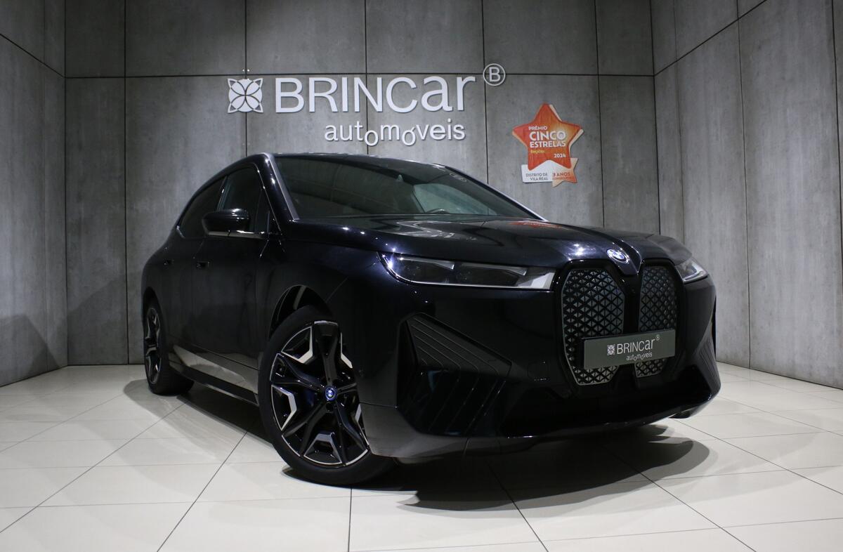 BMW iX xDrive 40 Pack Desportivo