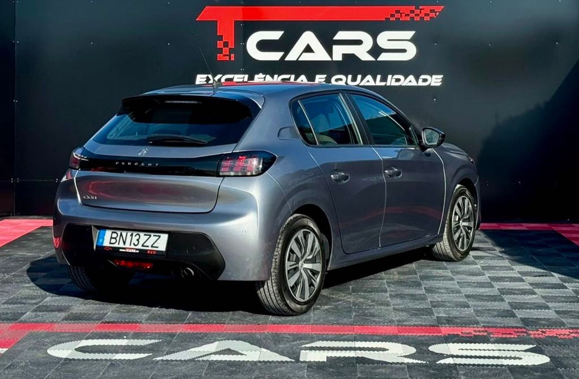 PEUGEOT 208 1.2 PureTech Active