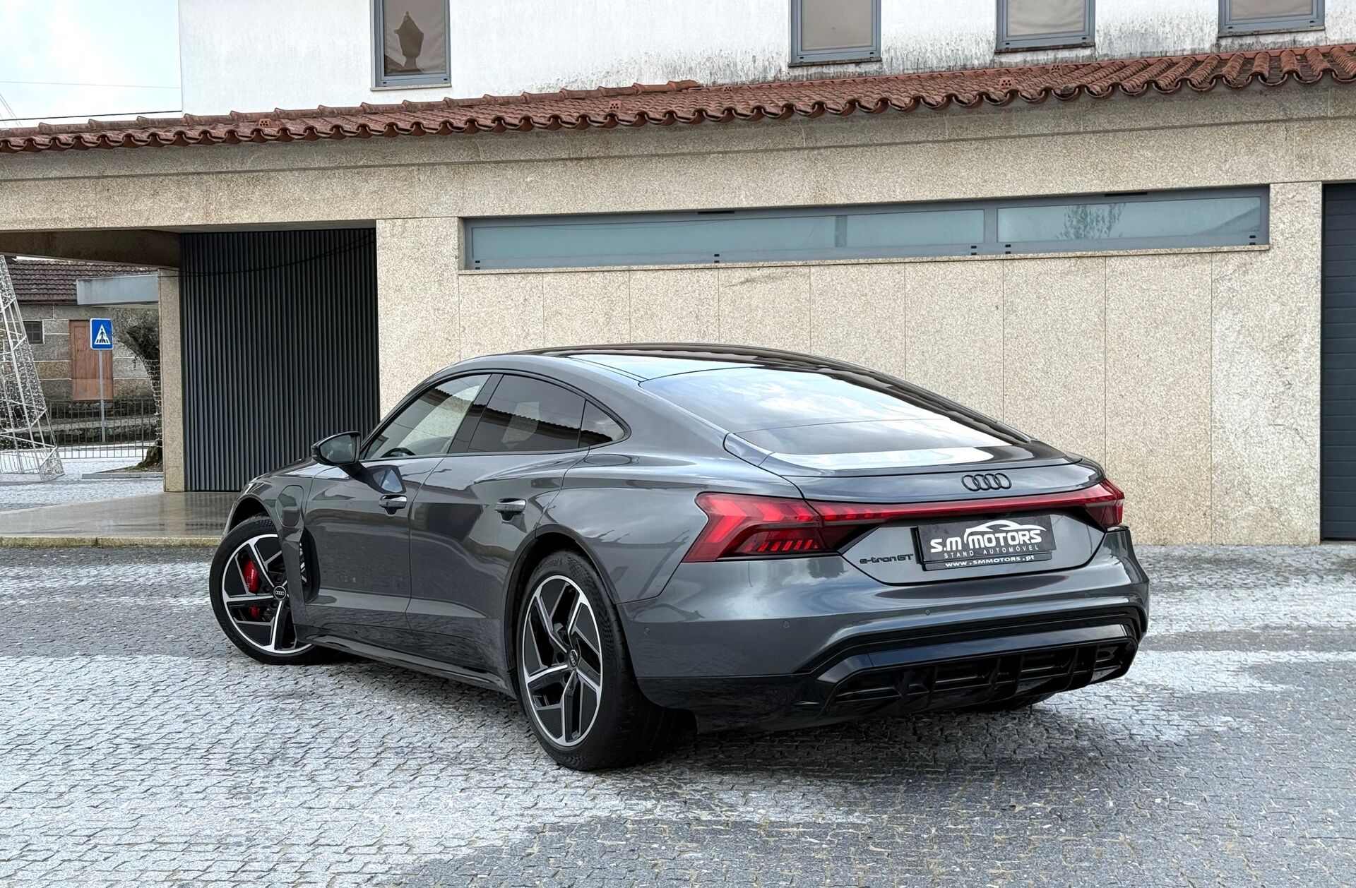 AUDI e-tron GT quattro