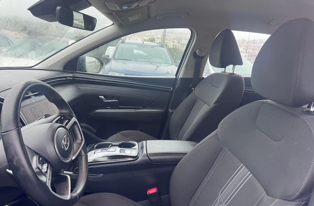 HYUNDAI Tucson 1.6 T-GDI PHEV Vanguard+TA