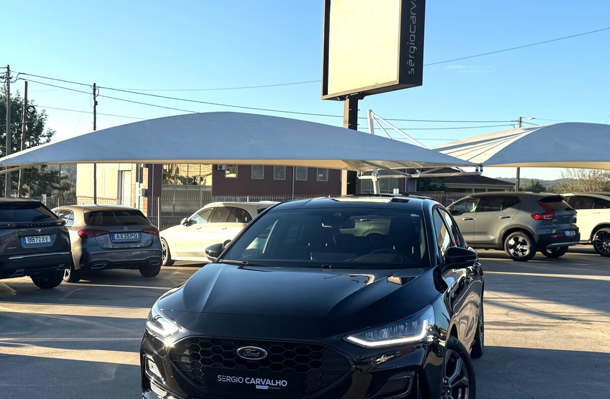 FORD Focus 1.0 EcoBoost MHEV ST-Line