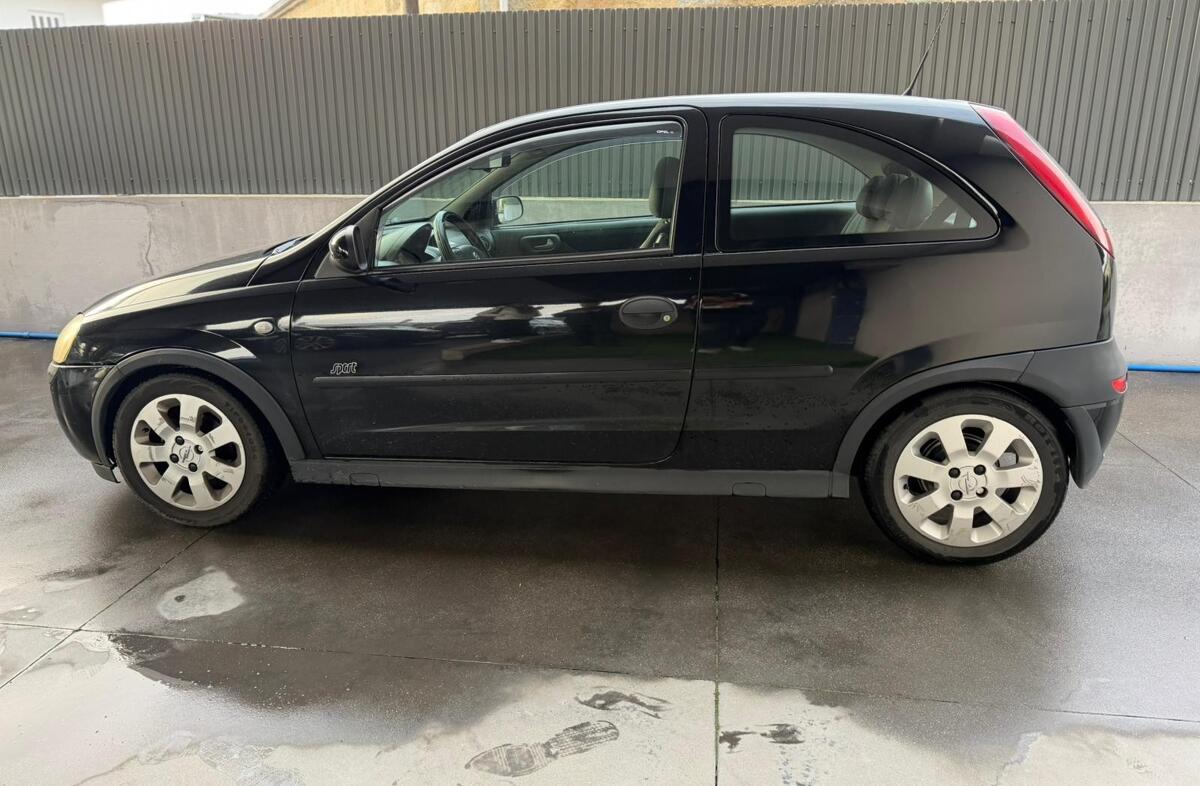 OPEL Corsa C Corsa 1.2 16V Sport