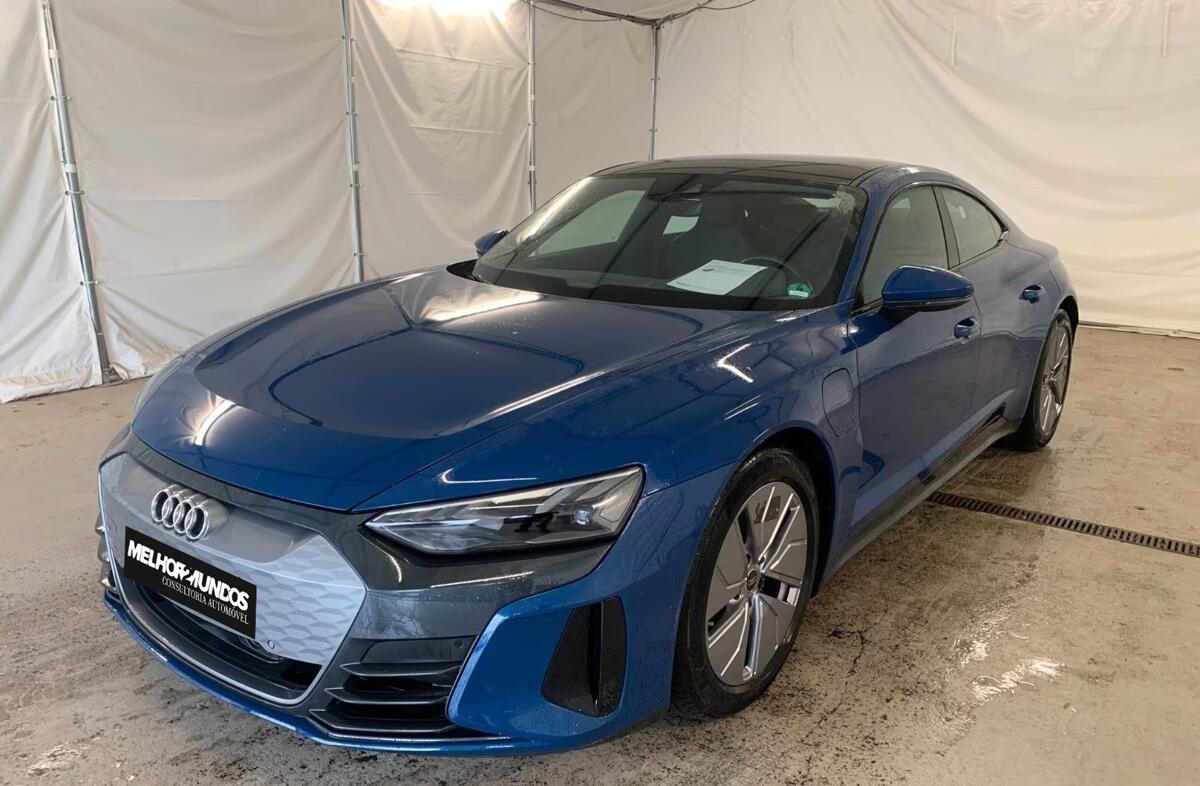 AUDI e-tron GT quattro