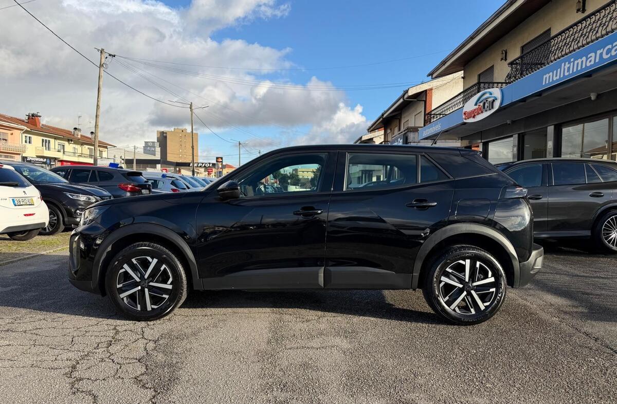 PEUGEOT 2008 1.2 PureTech GT EAT8