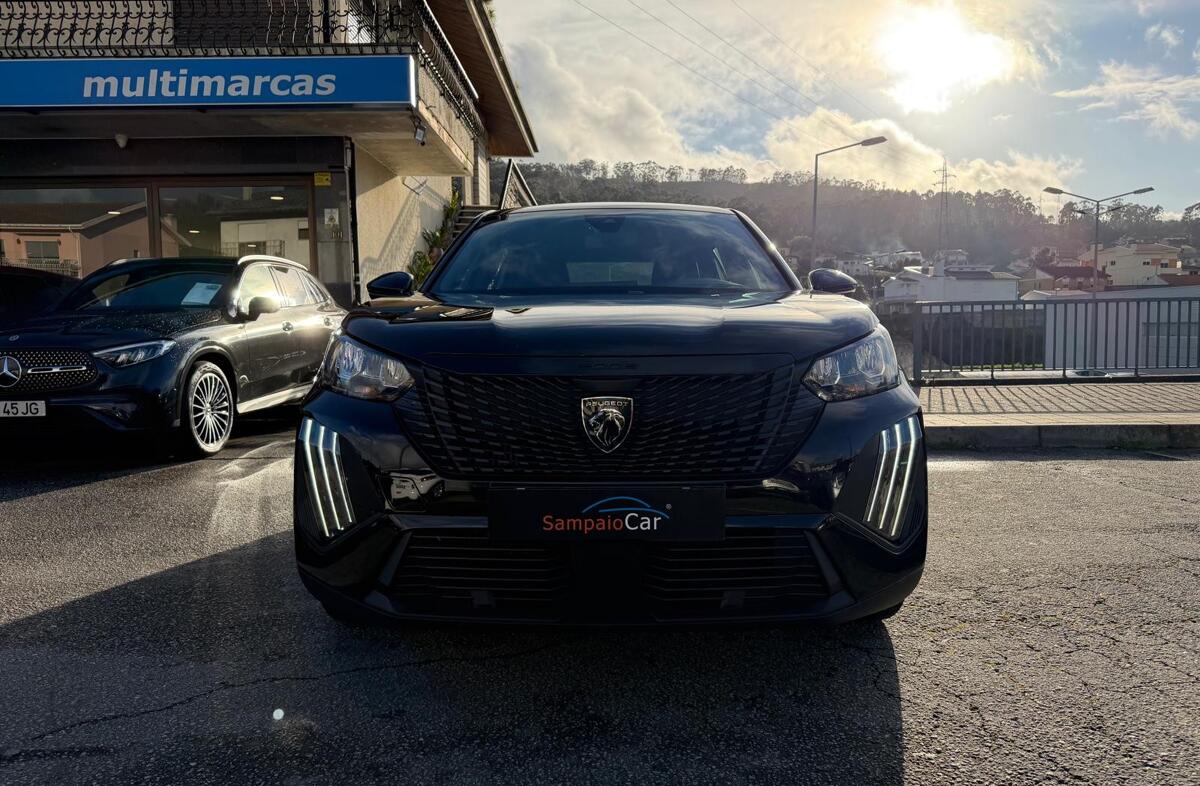 PEUGEOT 2008 1.2 PureTech GT EAT8